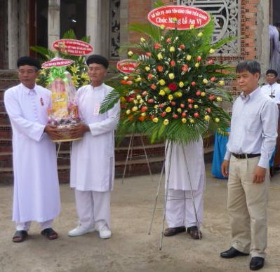 Tien Giang province: Ceremony held to install the worshipping symbol of Divine Eye in Than Cuu Nghia Caodai oratory